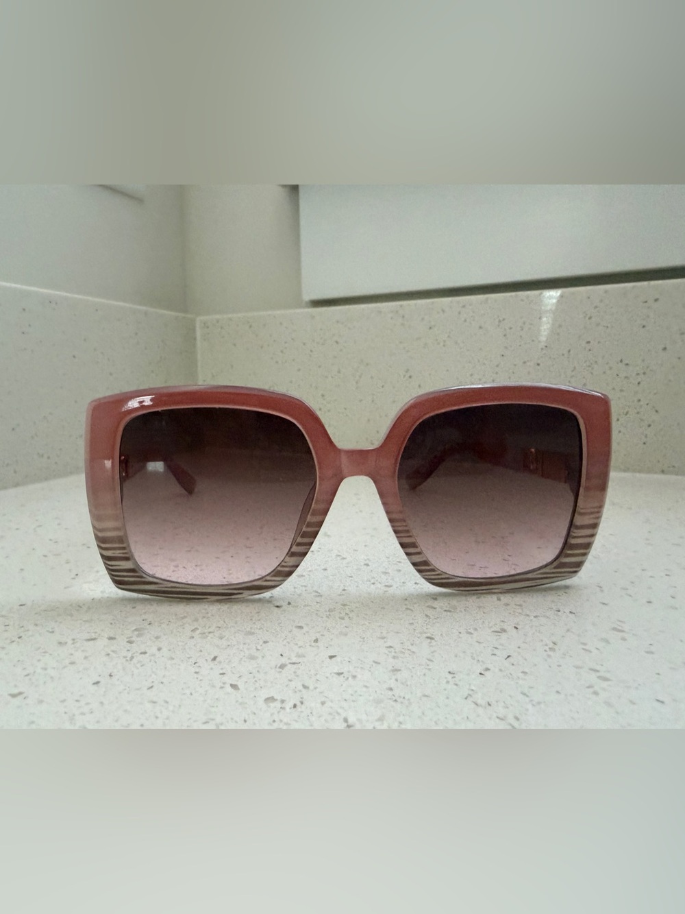Jessica Simpson Square Gradient Pink Oversized Sunglasses NWOT